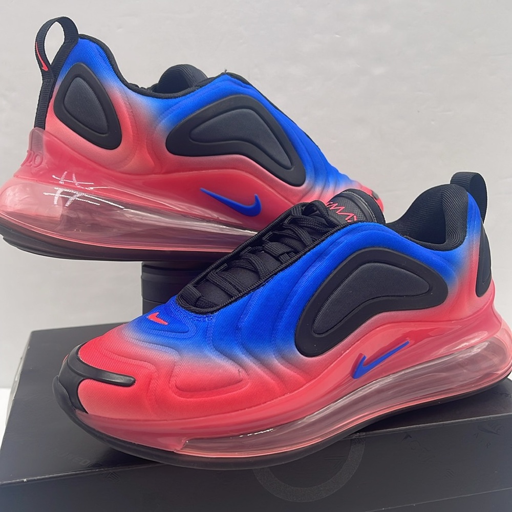 Nike WMNS NIKE AIR MAX 720
BLACK/RACER BLUE-FLASH CRIMSON
AQ3196 013 Sneakers - Picture 9 of 16